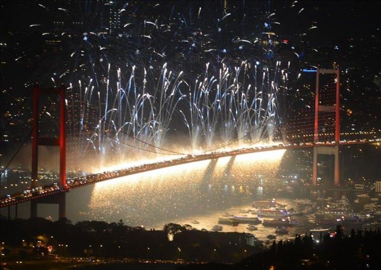 <p> 29 Ekim Salı : Pazartesi izin alınırsa 4 gün tatil.</p>
