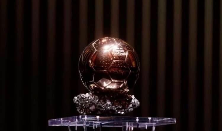 <p>Dünyanın en prestijli futbol ödüllerinden Ballon d'Or 2023'ün kazananı belli oldu. </p>
