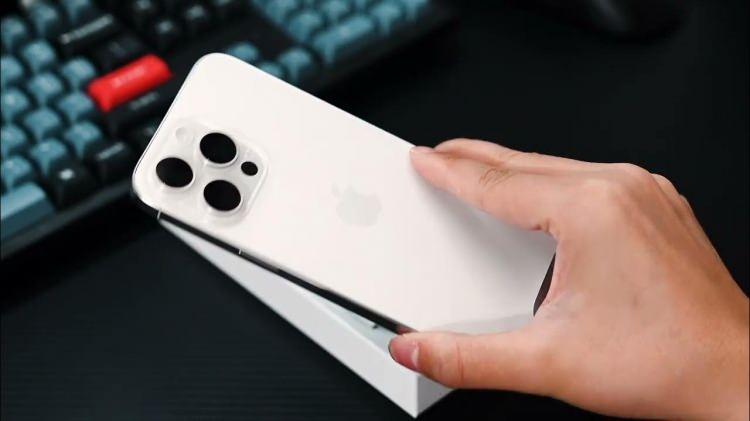 <p>Şimdi, her bir iPhone 15 serisi model için ayrı ayrı bileşen fiyatlarını inceleyen ve bunları üretmenin Apple'a ne kadara mal olduğunu ortaya çıkaran yeni bir rapor ortaya çıktı.</p>
