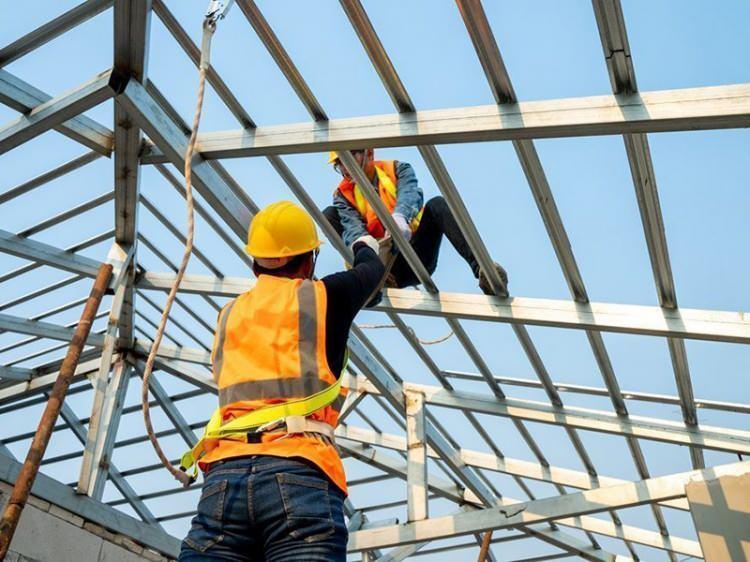 <p>2022 yılı resmi verilerine göre hazır beton sektörünün 6 milyar doların üzerinde bir ciroya ulaştığını kaydeden Işık, “Hazır beton sektöründeki ekip ve ekipmanların önemli bir kısmını, belki yüzde 70-80’ini ihraç ediyoruz.</p>
<p> </p>