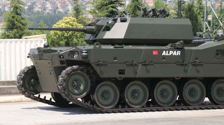 <p><strong>ALPAR insansız tank</strong></p>
