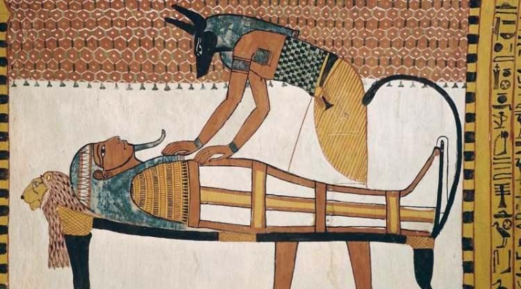 <p><span style="color:#000000"><strong>Aynı şekilde eşi veya kızı hasta olan işçiler de bu durumda izin kullanıyor.</strong></span></p>
