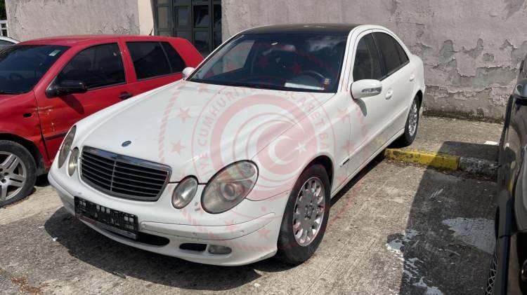 <p>2003 - MERCEDES - BENZ E 220 CDI</p>
<p> </p>
<p>- Otomatik</p>
<p> </p>
<p>- Başlangıç Bedeli: 502.500 TL</p>
<p> </p>
<p> </p>