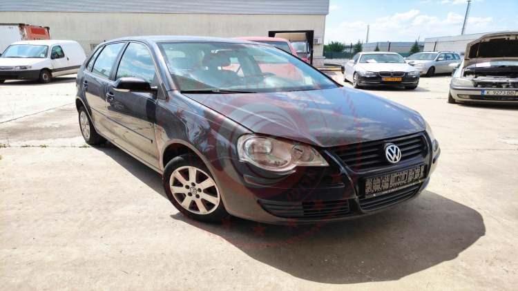 <p>2005 - VOLKSWAGEN POLO 1.2</p>

<p> </p>

<p>- Manuel</p>

<p> </p>

<p>- Başlangıç Bedeli: 300.000 TL</p>

<p> </p>

<p> </p>
