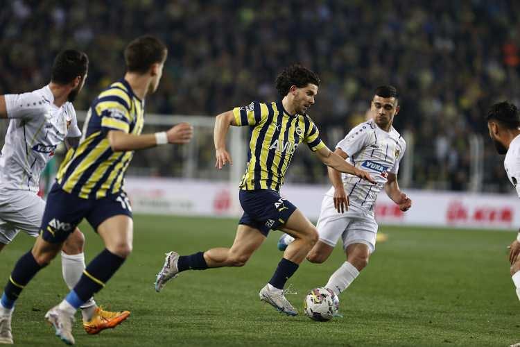 <p>* İstanbulspor-Fenerbahçe (Süper Lig)</p>
