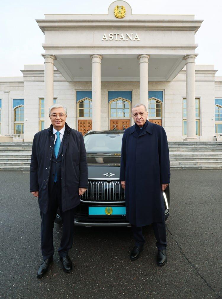 <p>Cumhurbaşkanı Recep Tayyip Erdoğan, Kazakistan'ın başkenti Astana'da gerçekleştirilen Türk Devletleri Teşkilatı (TDT) Devlet Başkanları Konseyi 10'uncu Zirvesi'ne katıldı.</p>
