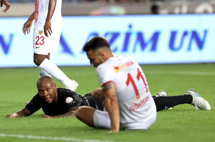 <p>6- Carlos Strandberg (Hatayspor) | 4 gol</p>