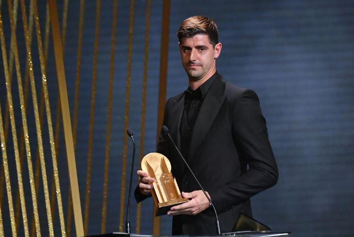 <p>Lev Yashin ödülünü 2021 yılında PSG'den Gianluigi Donnarumma ve 2022 yılında Real Madrid forması giyen Thibaut Courtois kazanmıştı.</p>
