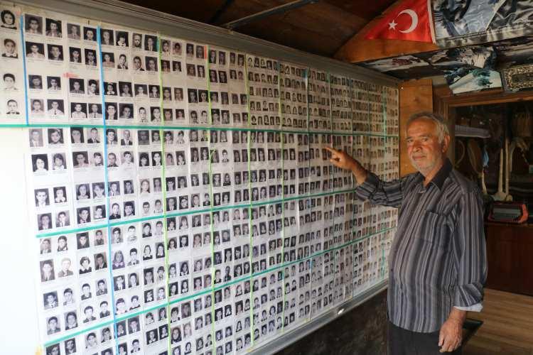 <p>Farklı farklı ürünlere yer veren adam, kilitten ütüye, kağnı arabasından sinemas makinasına kadar binlerce eşyayı biriktirdi. </p>