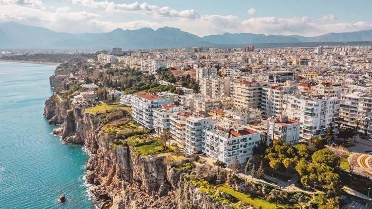 <p><strong>ANTALYA</strong></p>

<p><strong>2.688.004</strong></p>
