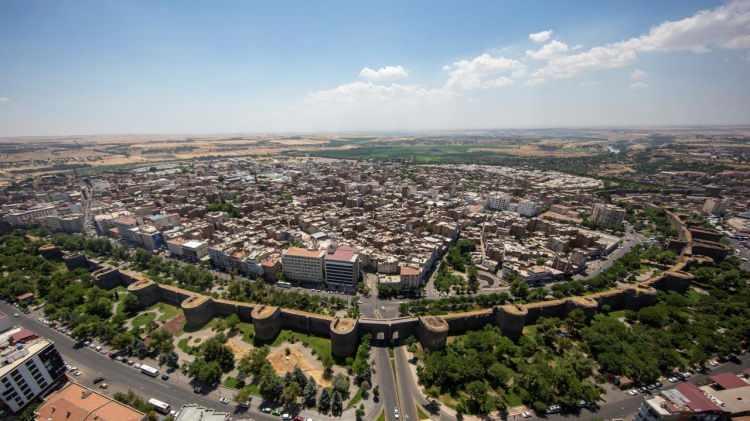 <p><strong>DİYARBAKIR</strong></p>
<p><strong>196.515</strong></p>