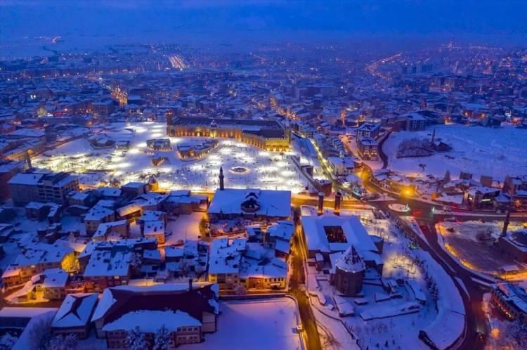 <p><strong>ERZURUM</strong></p>

<p><strong>756.893</strong></p>
