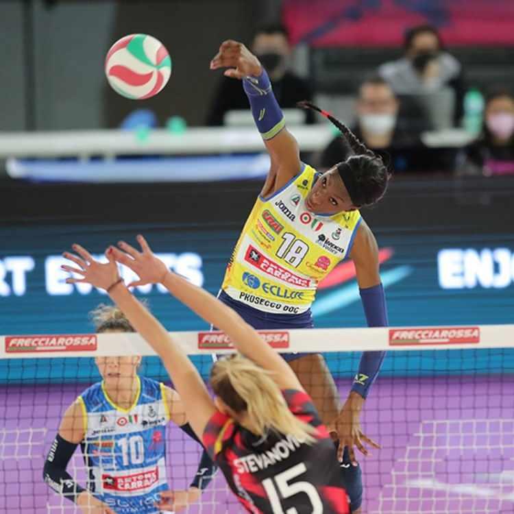 <p>İtalya Voleybol Ligi, dünyanın en iyi voleybol liglerinden biridir. Ligde oynayan voleybolcuların kazançları, kulüpten kulübe ve oyuncudan oyuncuya değişebilir. Ancak, ligde oynayan oyuncuların ortalama kazançları 50.000 Euro ile 300.000 Euro arasındadır.</p>
