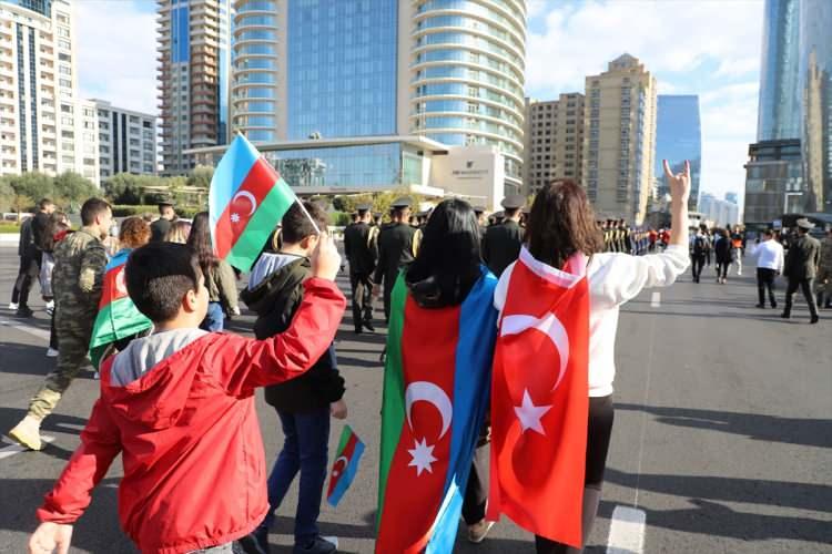<p>Azerbaycan ordusu, 3 yıl önce bugün Karabağ'ın sembol şehri Şuşa'yı işgalden kurtardı.</p>
