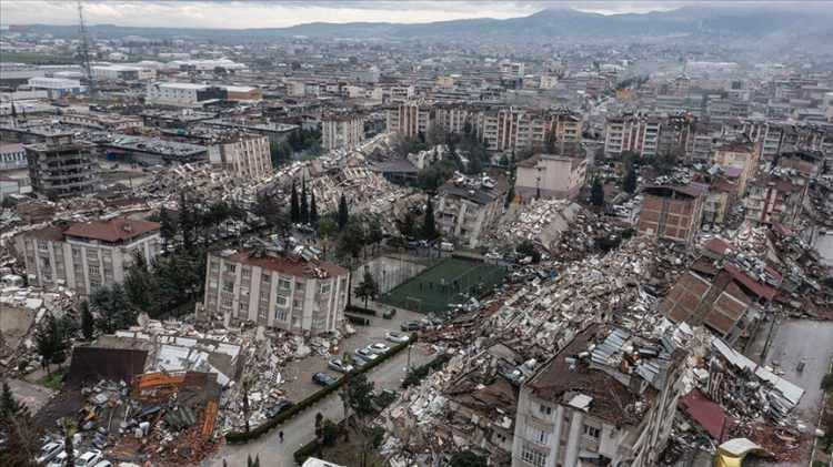 <p>Öte yandan yaşanan Kahramanmaraş merkezli depremler gözleri beklenen büyük Marmara depremine çevirdi. </p>
