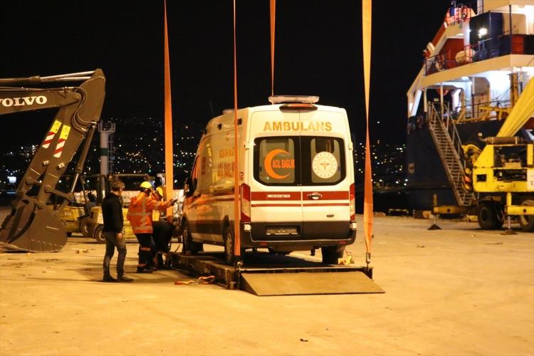 <p>Son olarak Türkiye'den Gazze'ye gönderilen sağlık malzemelerini taşıyan gemi, İzmir'den hareket etti.</p>
