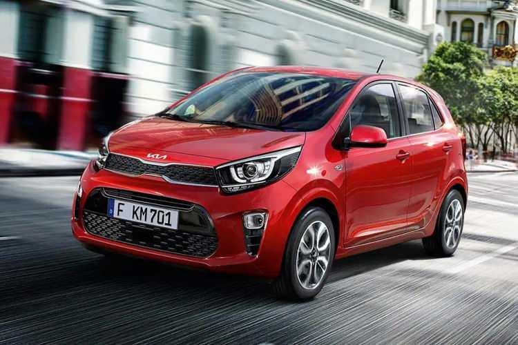 <p>Kia Picanto 1,0 benzin manutel</p>

<p>780,000 TL</p>
