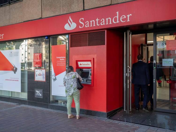<p>21. Banco Santander- $ 99,231</p>