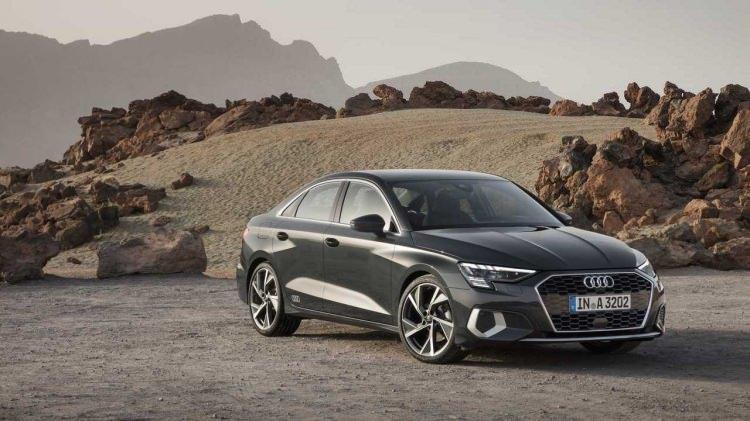 <p>A3 Sportback 150 Hp<br />
<br />
1,511,911 TL</p>
