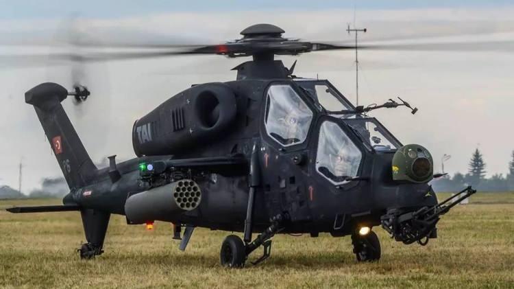 <p>Savunma sanayisinde emin adımlarla ilerlemeye devam eden Türkiye'den inanılmaz bir hamle geldi. ATAK-2 helikopterlerinde bor mucizesi. Ülkemizde bolca bulunan bor, artık ATAK-2 helikopterlerinin üretiminde kullanılacak. Yerli ve milli imkanlarla üretilen bu teknoloji sayesinde düşmana göz açtırılmayacak. Nitrürden sonra en sert madde olan kübik bor aynı zamanda esnekliği ile kaçış alanları verecek.</p>
