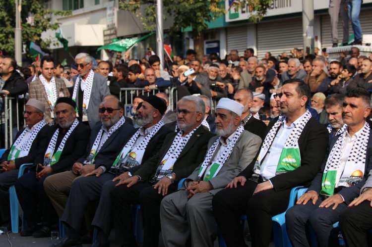<p>Mitinge katılan HÜDA PAR Genel Başkanı Zekeriya Yapıcıoğlu, konuşmasında, işgale karşı direnmenin meşru bir hak olduğunu ifade ederek, mazlumlarla dayanışma içinde bulunduklarını söyledi.</p>