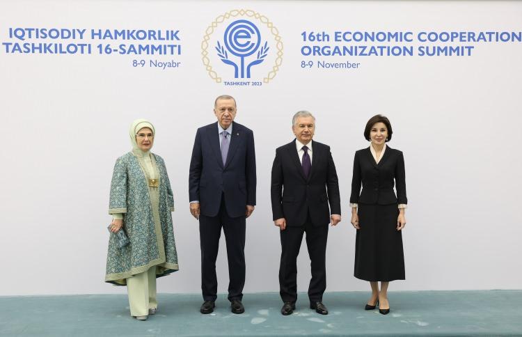 <p><span style="color:rgb(0, 0, 0)">Görüşmede, Özbekistan ve Türkiye arasındaki ikili işbirliğinin geliştirilmesine yönelik atılacak adımlar, güncel bölgesel ve küresel meseleler ile İsrail'in Gazze'ye yönelik saldırılarının ulaştığı nokta ve sivillere insani yardım ulaştırma çabalarının ele alındığı belirtilen açıklamada, şu ifadelere yer verildi:</span></p>
