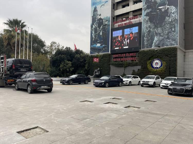 <p>Geçtiğimiz aylarda katıldığı bir televizyon programında "Bazen bir AVM'de günlük 750 bin lira harcıyorum." ifadeleriyle dikkatleri üstüne çeken Dilan Polat'ın da cezaevinde günlük harcaması ortalama 133 TL olacak.</p>