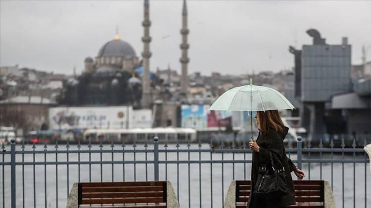 <p><strong>MARMARA</strong></p>
<p>Parçalı ve çok bulutlu, bölge genelinin (Edirne ve Kırklareli dışında) yerel olmak üzere sağanak ve gök gürültülü sağanak yağışlı geçeceği tahmin ediliyor. Yağışların, güney ve doğu kesimleri ile Tekirdağ çevrelerinde yer yer kuvvetli olması bekleniyor. Rüzgarın doğusunda güney yönlerden kuvvetli (40-70 km/saat) olarak eseceği tahmin ediliyor.</p>
<p>BURSA 13°C, 21°C</p>
<p>Parçalı ve çok bulutlu, aralıklı sağanak ve gök gürültülü sağanak yağışlı geçeceği tahmin ediliyor. Yağışların, gece saatlerinde yer yer kuvvetli olması bekleniyor.</p>
<p>EDİRNE 9°C, 19°C</p>
<p>Parçalı ve çok bulutlu</p>
<p>KOCAELİ 16°C, 19°C</p>
<p>Parçalı ve çok bulutlu, aralıklı sağanak ve gök gürültülü sağanak yağışlı geçeceği tahmin ediliyor. Yağışların, bu akşam ve gece saatlerinde yer yer kuvvetli olması bekleniyor.</p>