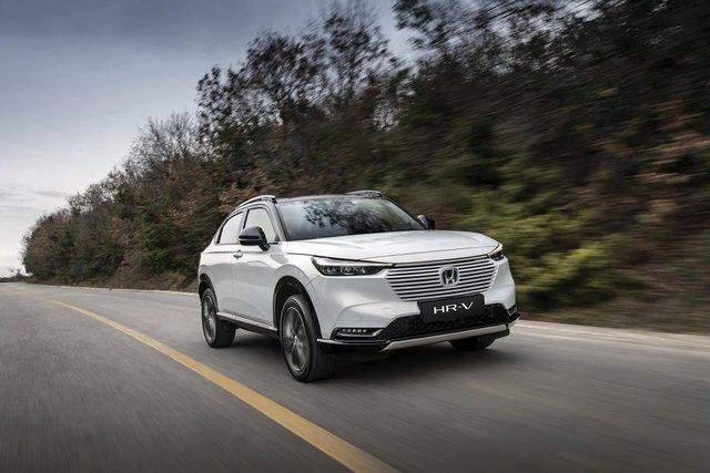 <p>Japon marka tarafından, HR-V e:HEV modelinin Advance ve Style donanımlarına özel 190 bin TL’ye kadar kredi kullanımında yüzde sıfır faiz oranı ile 12 ay vade seçeneği veya 120 bin TL takas desteği sunuluyor.</p>