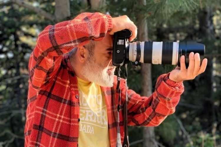 <p><span style="color:#FF0000"><strong>"ŞEHİR DIŞINDAN &Ccedil;OK TALEP VAR"</strong></span></p>

<p><span style="color:#000000"><strong>İzmir&rsquo;den fotoğraf &ccedil;ekilmek i&ccedil;in gelen Zeynep ve Mert &ccedil;iftinin fotoğraflarını &ccedil;eken fotoğraf sanat&ccedil;ısı İbrahim Sığın&ccedil;, bu eşsiz manzara hakkında "Ulus Dağı'nın sonbahar renkleri bizler i&ccedil;in doğal bir plato oluşturuyor.</strong></span></p>
