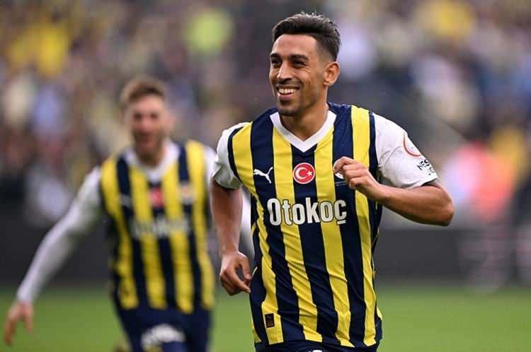 <p>13- İrfan Can Kahveci / Fenerbahçe<br />
<br />
* 6 gol</p>
