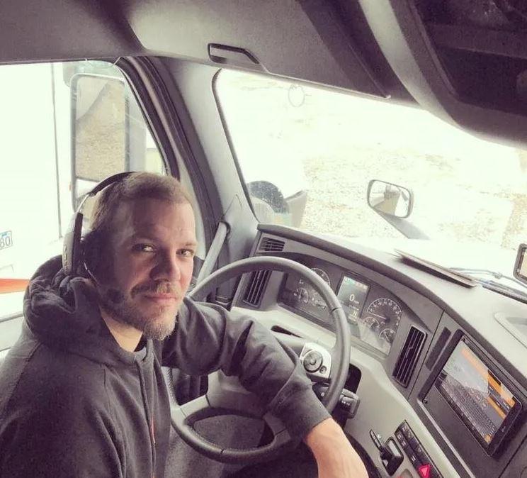 <p><strong>Sosyal medya hesabında yaptığı paylaşımlarla sık sık&nbsp;Kılı&ccedil;daroğlu'nu eleştiren Korel, CHP'deki değişime dair de sessiz kalmayarak dikkat &ccedil;eken bir yorumda bulundu.&nbsp;</strong></p>
