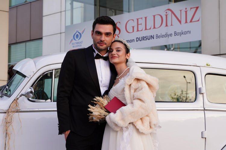 <p><strong>Çarşamba günleri seyirciyle buluşan dizi, 22'nci bölümde ekranlara veda edecek. </strong></p>