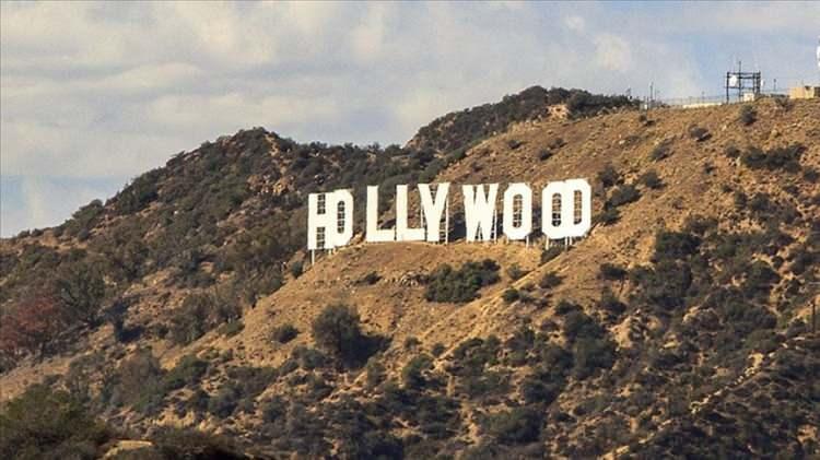 <p>Hollywood stüdyolarının ölen oyuncuların yapay zeka görüntülerini ailelerinin izni olmadan yeniden kullanmak istediği bildirildi.</p>
