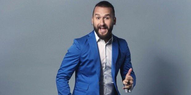 <p><span style="color:#000000"><strong>Ben &ccedil;ok inan&ccedil;lı bir Museviyim ve bizim dinimizde de, M&uuml;sl&uuml;manlıkta da, Hristiyanlıkta da "&Ouml;ld&uuml;rmeyeceksin" diyor. Buna rağmen insanların &ouml;ld&uuml;r&uuml;lmesini kabullenmem veya onaylamam m&uuml;mk&uuml;n değil. Bana sosyal medyadan, 'Kahrolsun İsrail desene, siz Yahudiler' diye yazanlar oluyor.</strong></span></p>
