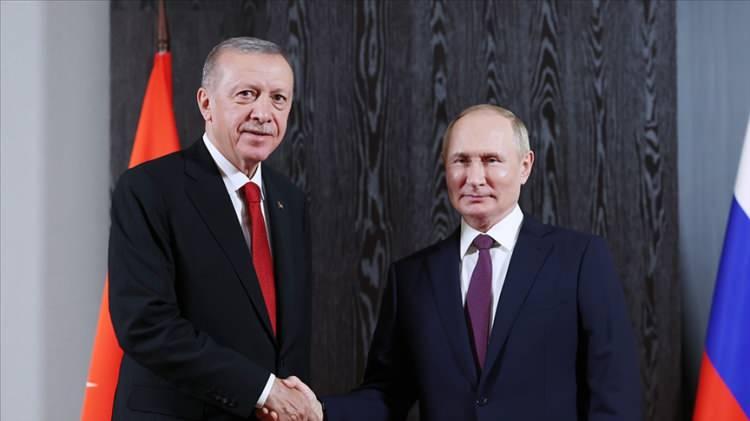 <p>Rusya Devlet Başkanı Vladimir Putin ile görüştü. </p>