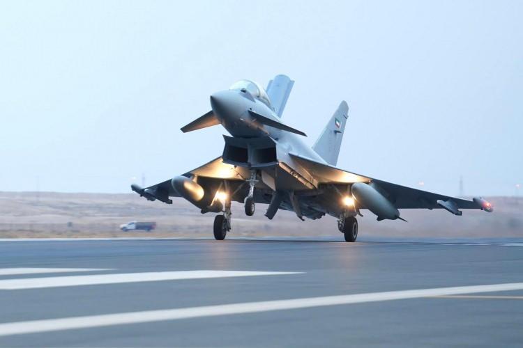 <p>KAAN'ın envantere girene kadar Eurofighter Typhoon savaş uçağının Türkiye'ye rahatlama sağlayabileceği dile getirildi.</p>
<p> </p>