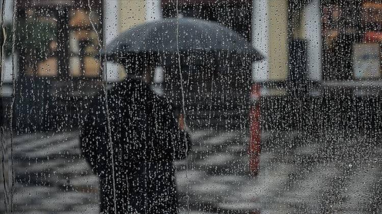 <p>Yağışların, Bursa çevrelerinde kuvvetli olması bekleniyor.</p>
<p>İSTANBUL °C, 17°C<br />
KOCAELİ °C, 15°C<br />
</p>