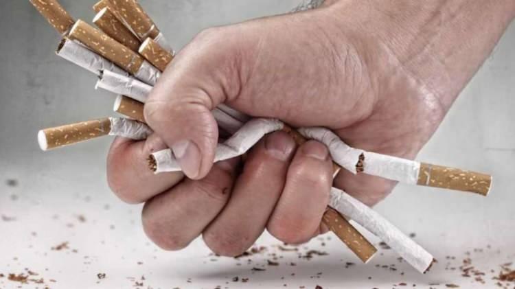 <p>Sigara içmeyi bırakma evresinde vücutta meydana gelen değişiklikler merak ediliyor. İşte sigarayı bırakan kişilerin vücutlarında yaşanacak değişimler...</p>

<p> </p>
