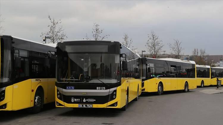 <p>Kabul edilen zam teklifi kapsamında, tam elektronik bilet ücreti 9,90 liradan 15 liraya, öğrenci elektronik bileti 4,83 liradan 7,32 liraya, öğretmen elektronik bileti 7,09 liradan 10,74 liraya, tam abonman ücreti 777 liradan 1177 liraya, öğrenci abonman ücreti ise 140 liradan 212 liraya yükseldi.</p>
