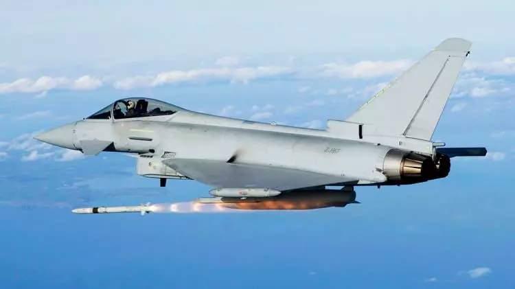 <p>Batı basınına konuşan Alman kaynak, Airbus'ın anlaşmayı ilerletmek için Scholz yönetimi ile birlikte lobi çalışması yapmış olması gerektiğini söyledi.</p>
<p> </p>