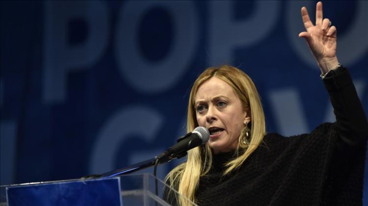 <p>İtalya’da Giorgia Meloni, İsveç’te Jimmie Akesson, İsrail’de Binyamin Netanyahu gibi aşırı sağcı liderlerin arasına, geçtiğimiz günlerde Arjantin’deki seçimleri kazanarak yeni Cumhurbaşkanı olan Javier Milei katılmıştı.</p>