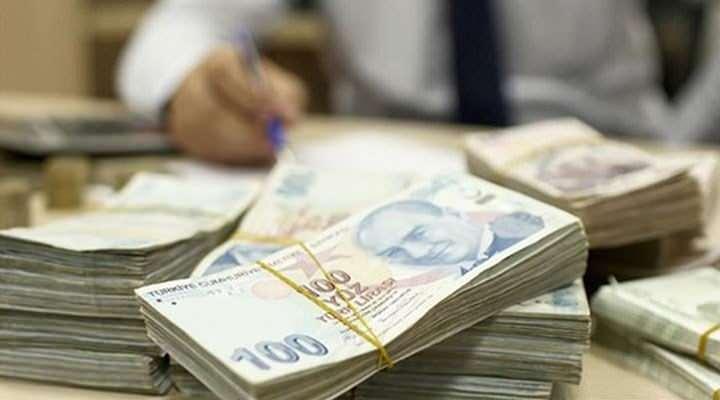 <p><strong>PARA ÖDEMEK GEREKMİYOR</strong></p>
<p> </p>
<p>Borçlanmalarda öncelikle başvuru yapılıyor. O yüzden şu anda ödeme gücü olmayan birisinin de borçlanma başvurusu yapmasında fayda var.</p>