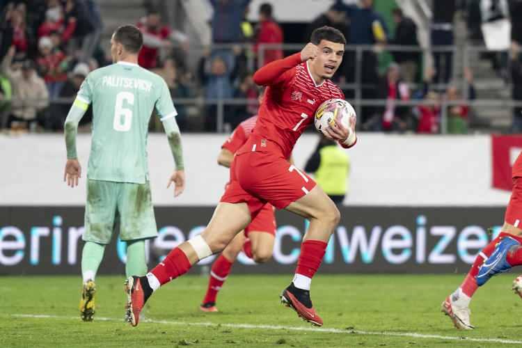 <p>* Zeki Amdouni / İsviçre <br />
<br />
* 6 gol</p>
