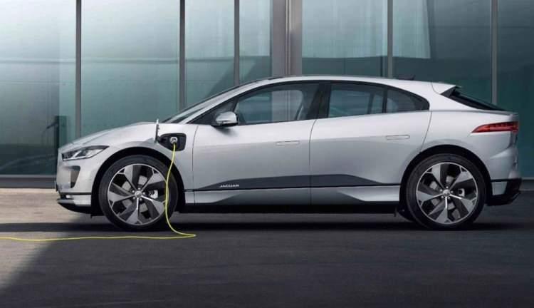<p>JAGUAR</p>
<p> </p>
<p>- Jaguar I-Pace R-DYNAMIC SE - 400bg - 4.284.076 TL</p>