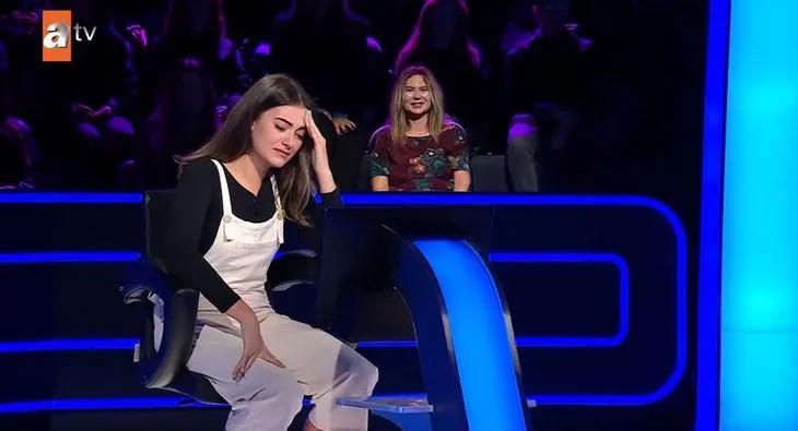 <p>Soru: Teletubbies adlı televizyon programındaki hangi karakteri canlandıran oyuncu, 2018'de İngiltere'de bir caddede soğuktan donarak ölmüştür?</p>
<p>Şıklarda ise<br />
A) Tinky Winky<br />
B) Dipsy<br />
C) Laa- Laa<br />
D) Po<br />
cevapları yer aldı.</p>