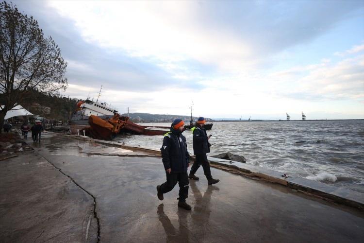 <p>Meteoroloji Genel Müdürlüğü tarafından yapılan son değerlendirmelere göre ülke genelinin çok bulutlu olacağı tahmin ediliyor.</p>