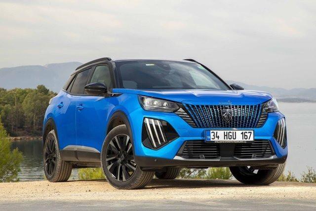 <p>Fransız markanın B-SUV modeli 2008, 220 bin TL için 12 ay vadeli yüzde 0.99 faizli ödeme seçeneği Kasım ayında satışa sunuluyor.</p>

