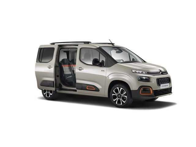 <p>Berlingo Kombi de, 200 bin TL için 12 ay vade ve yüzde 0,99 faizli kredi veya 150 bin TL için 12 ay vadeli yüzde 0 faizli kredi seçeneği ile satışa sunuluyor.</p>