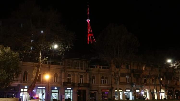 <p>Tiflis’te mutlaka görülmesi gereken yerler arasında Eski Tiflis ve 4. yüzyıla tarihlenen kalesiyle meşhur Kala bölgesi var. </p>